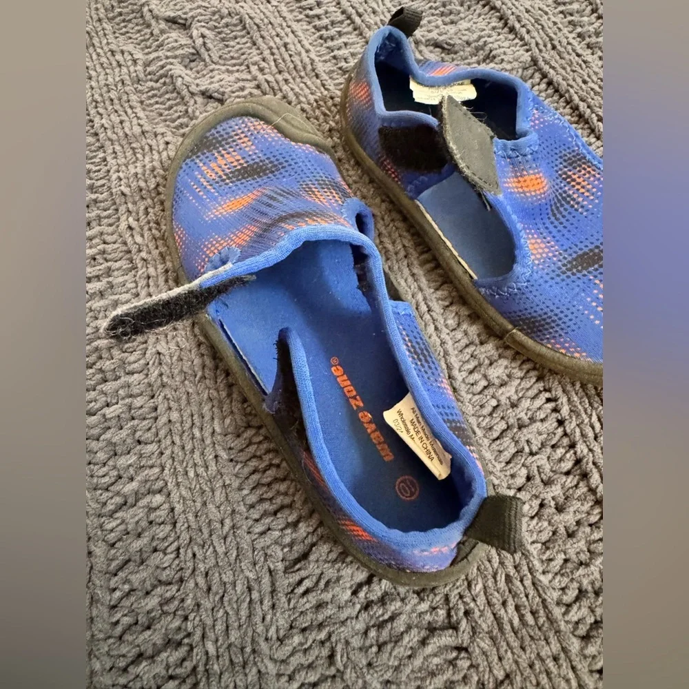 Kids Slip-On Water Shoes in Blue & Orange Toddler Size 10